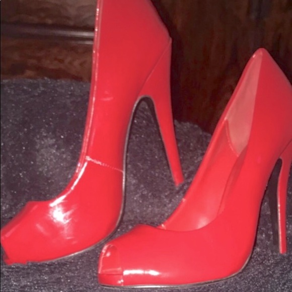 Buy 1 Get 1 FREE 🌸DeLicious Patent Leather peep-toe Heels🌸 - Picture 4 of 4